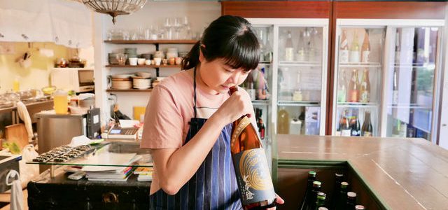 TOPICS ＞自宅でできる「日本酒をおいしく飲む魔法」